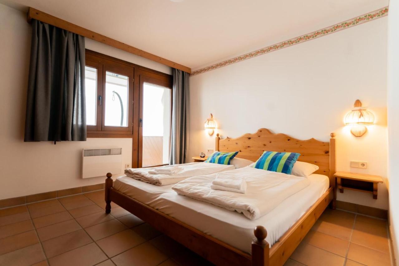 Apartment Weitblick - Almresort Gerlitzen Treffen Esterno foto